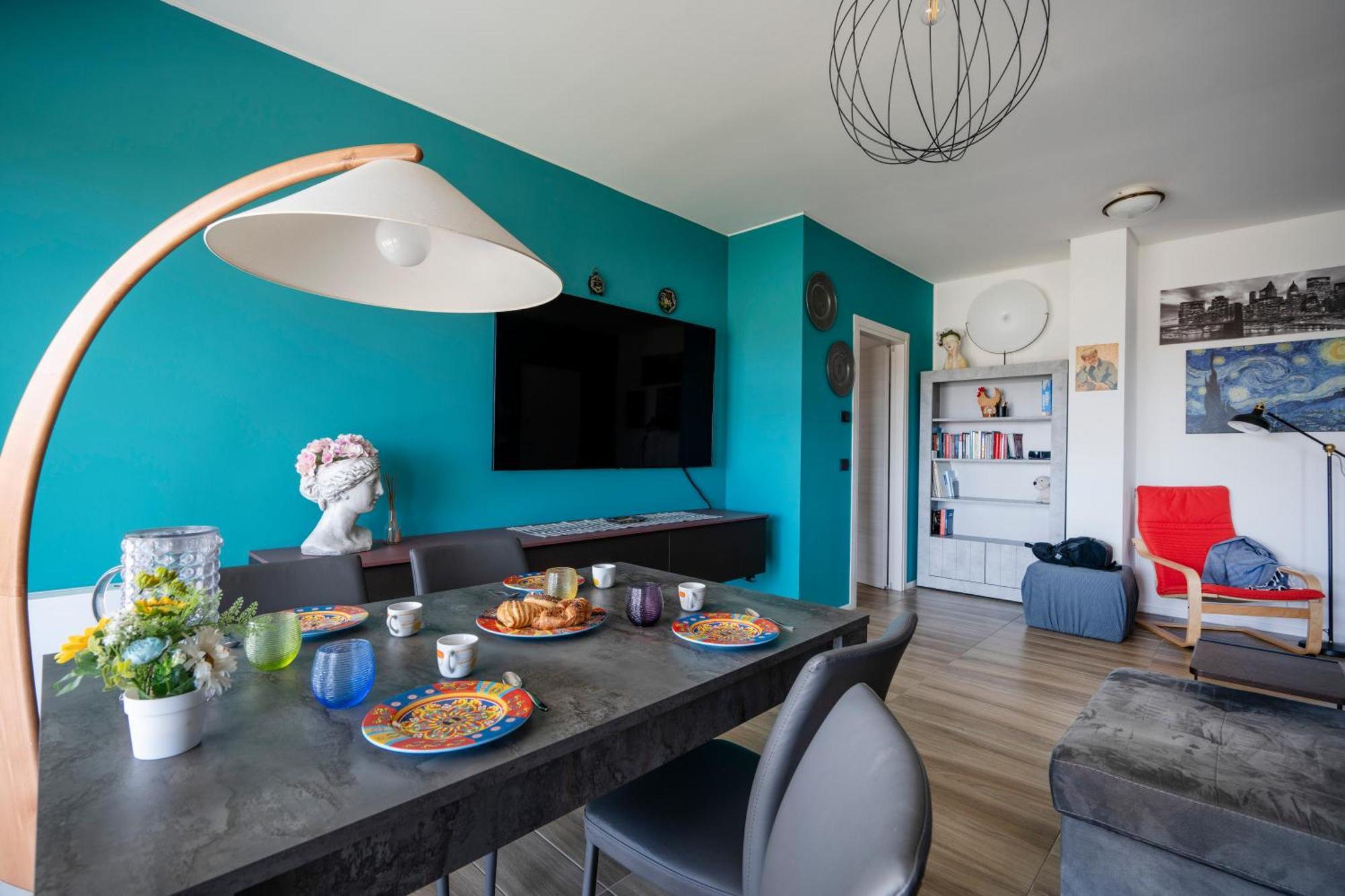 Kind Park - Sleek Apartment With Terrace & Parking บารี ภายนอก รูปภาพ